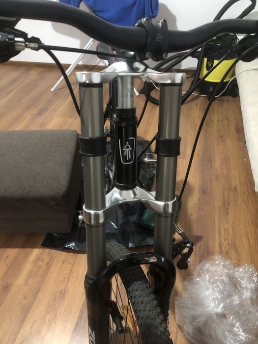 Двукоронна Вилка zoom 650 -26''