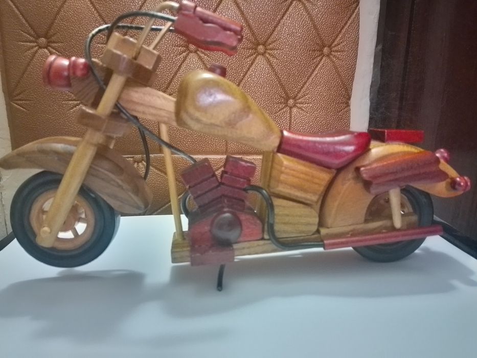 Сувенир-мотор-дърво