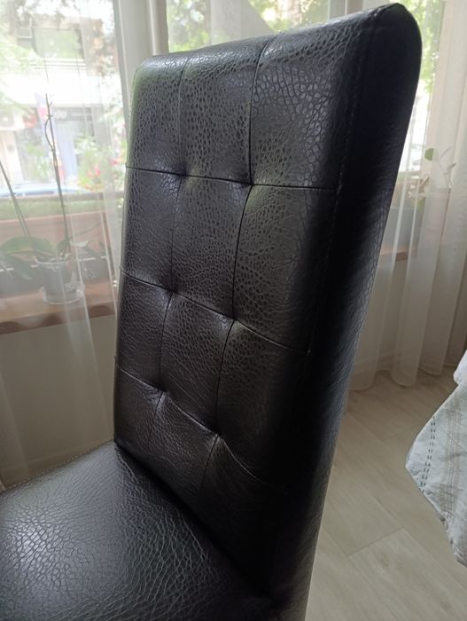 Black Friday Трапезни столове кожени