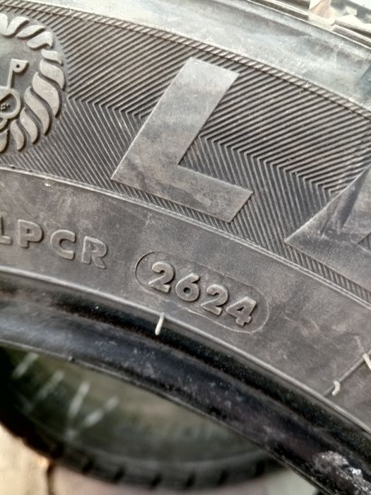 Резина зимняя 185.85 R15