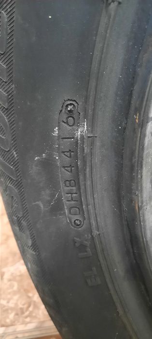 Шины 2шт за 2000т