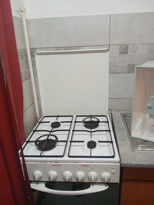 Închiriez garsonieră zona Dedeman