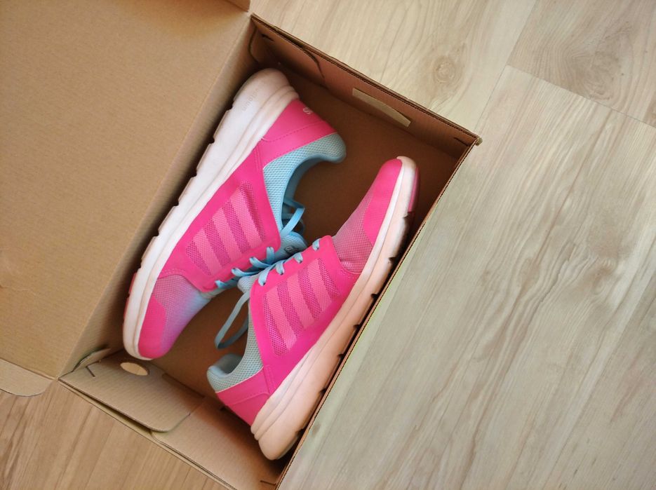 Adidas neo 40 номер, Puma 38,5
