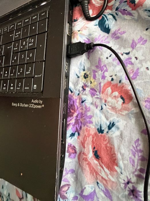 Лаптоп Asus N73SV Gaming