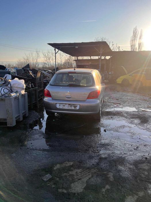 Пежо 307 1.6 бензин 2002 година на части