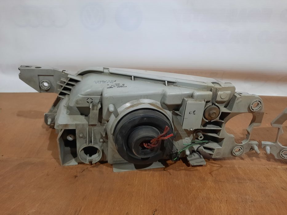 Фары Мазда Премаси