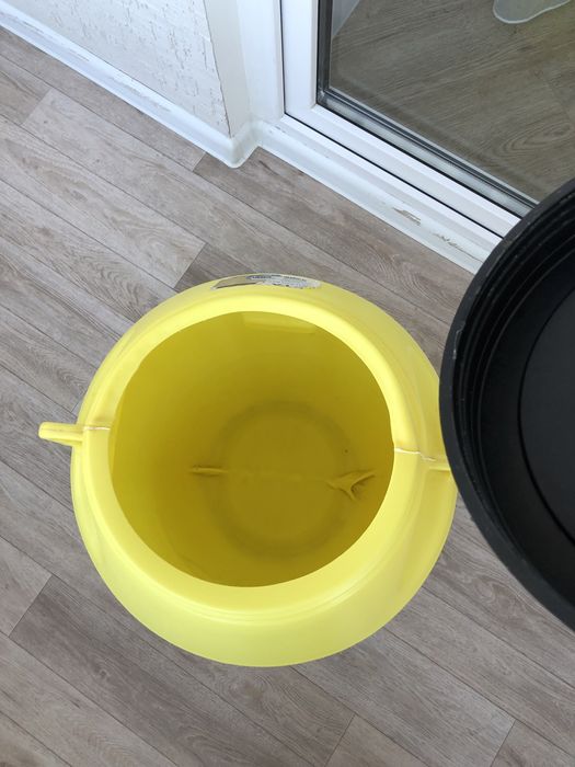 Продам пластиковый бак