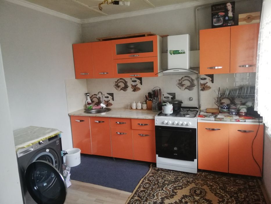 Уи сотилади юкори чирчик