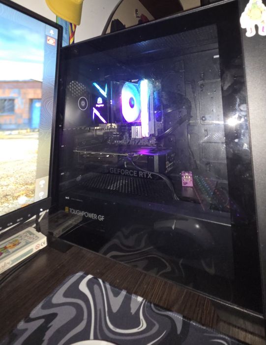 Gaming pc + monitor