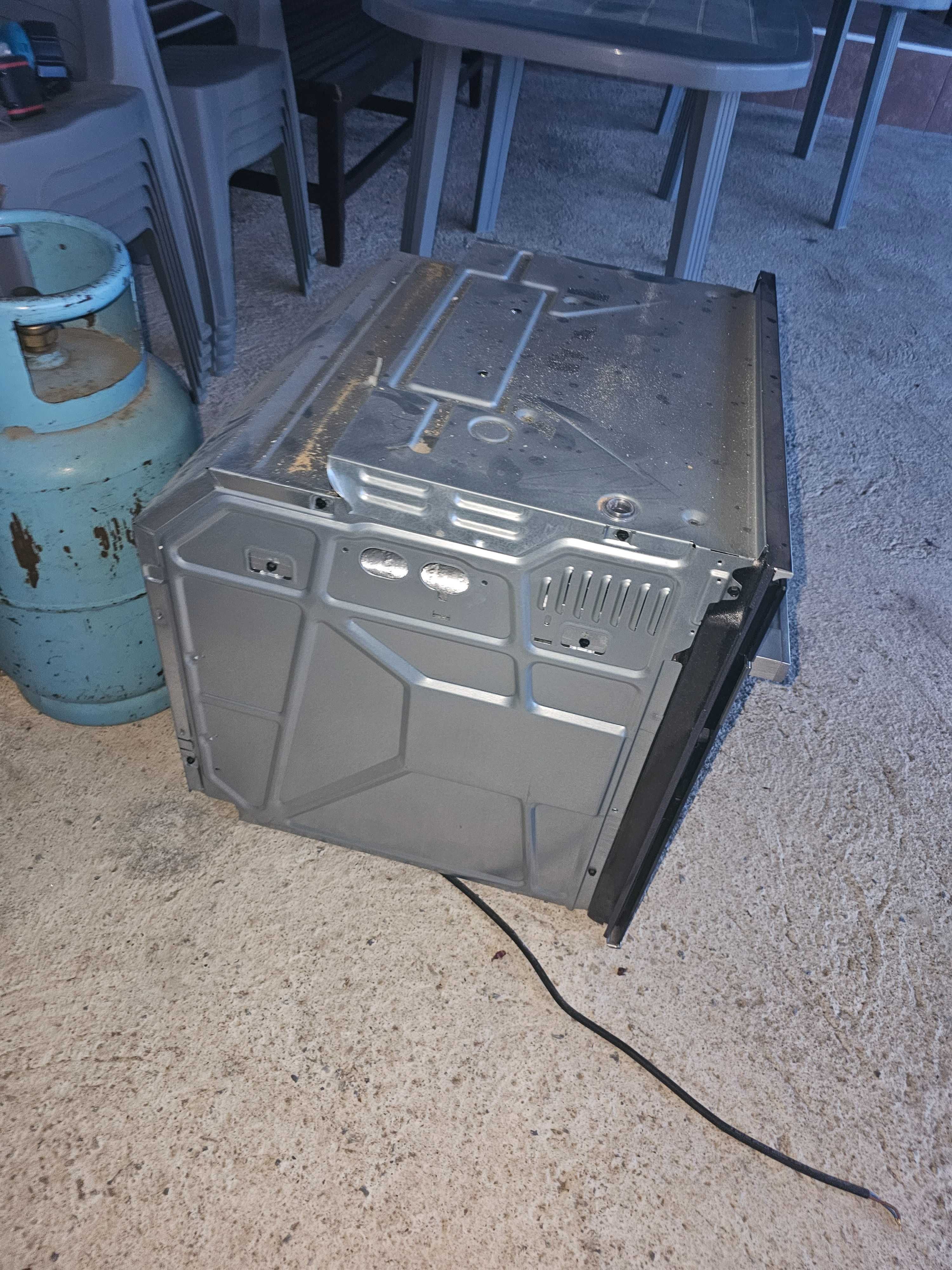 Печка за вграждане hotpoint ariston с. Оряховица • OLX.bg
