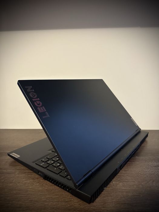 Laptop Gaming LENOVO Legion 5 15ACH6H