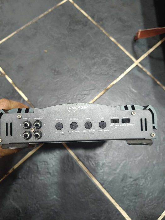 Продавам Бас каса magnat powerbul 3000 и усилвател