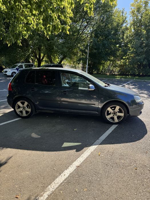 VOLKSWAGEN Golf 2005 — imagine 3