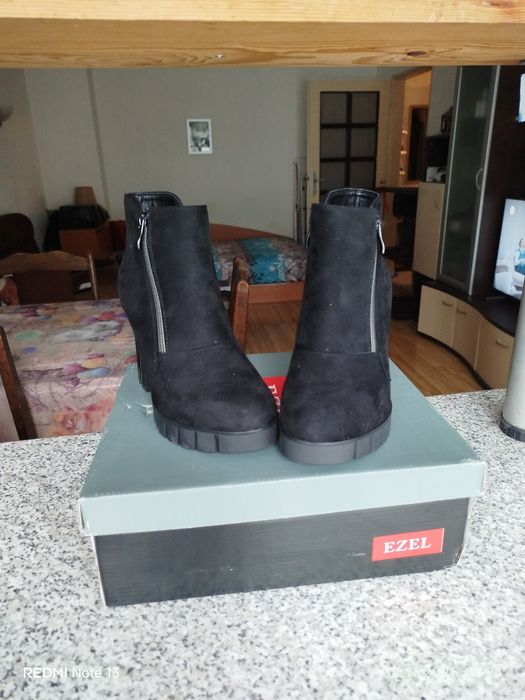 Продавам чисто нови боти