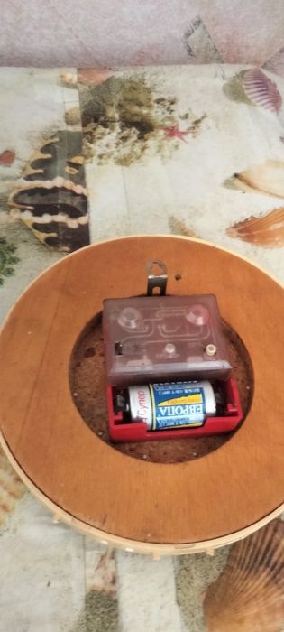 Продам часы настенные советские