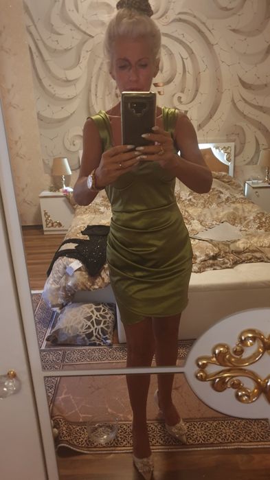 Нова българска парти тежък сатен рокля.