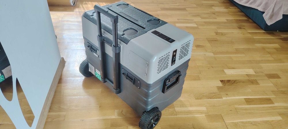 Frigider Auto / Camping