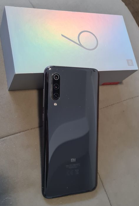 Telefon MI 9 full box cu camera 48MP  UltraHD, incarcare wireless