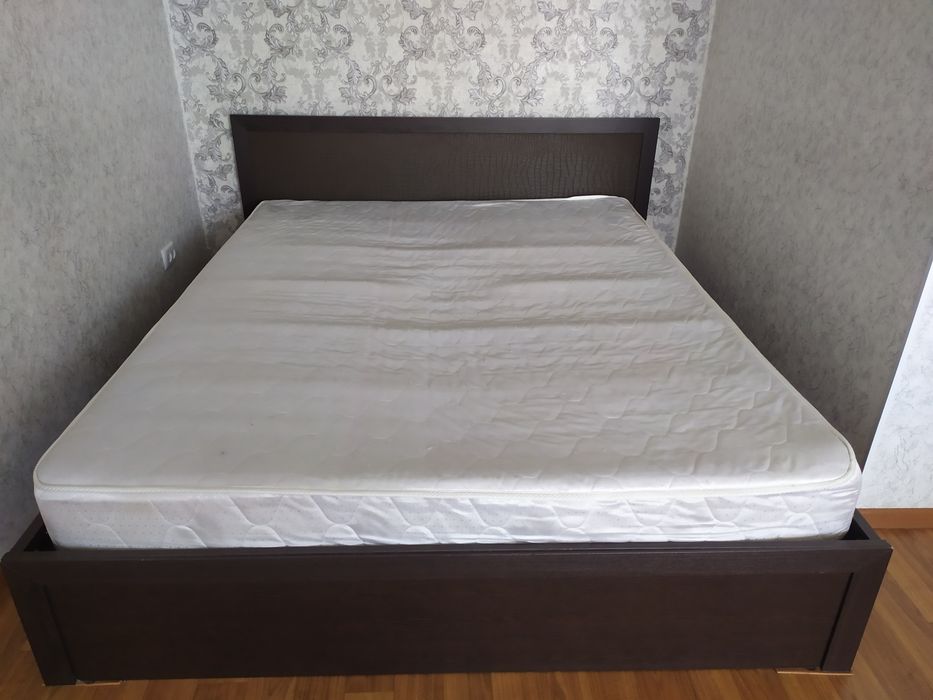 Продам матрас 160/200 см
