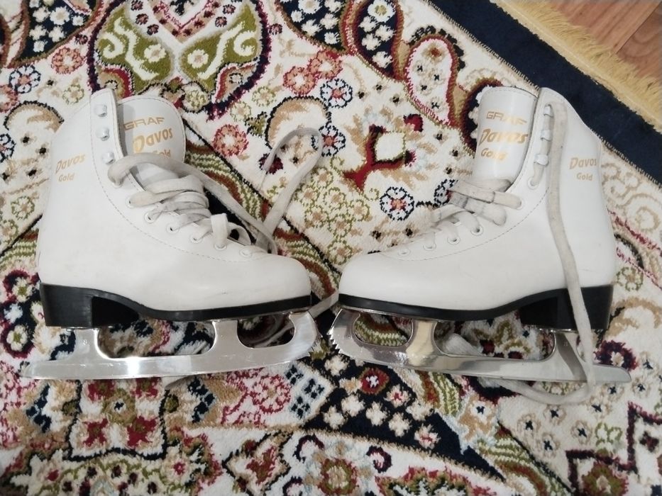 Коньки детские в отл состояний