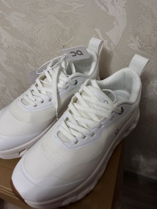 Новые кроссовки ON CLOUDTILT