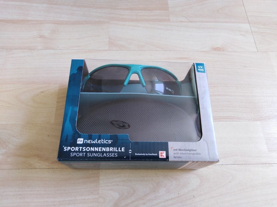 Слънчеви очила с калъф