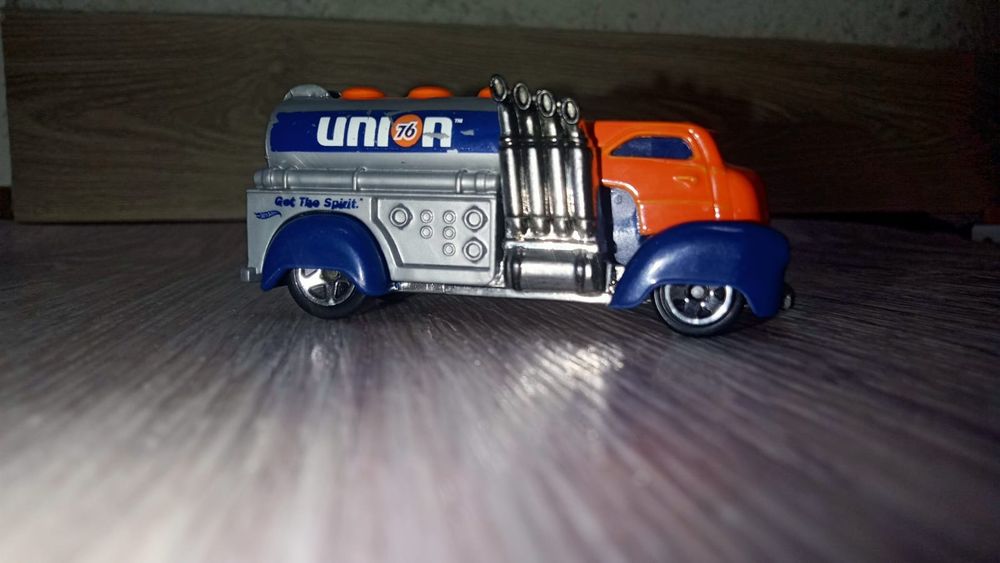 Игрушки машинки Hot Weels