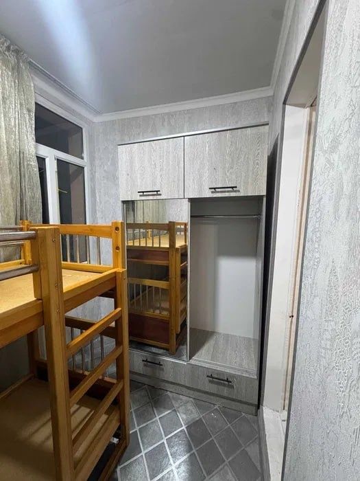 Продаётся 1 комнатная с ремонтом на Авиасозлар 1. Кадышева.
