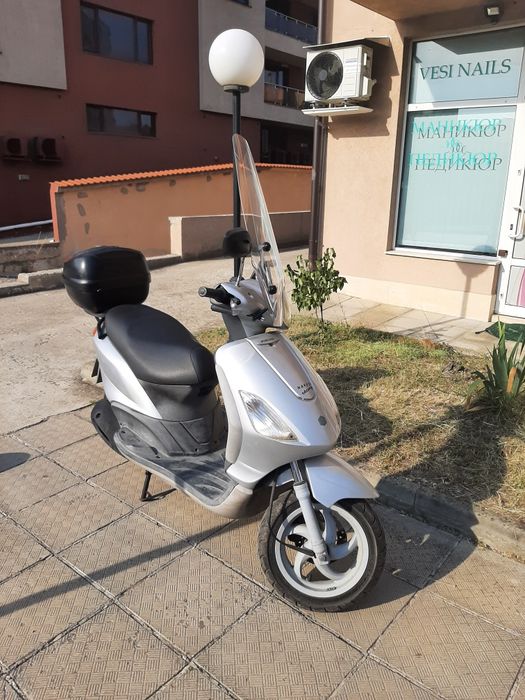 Скутер Piaggio fly 150cc
