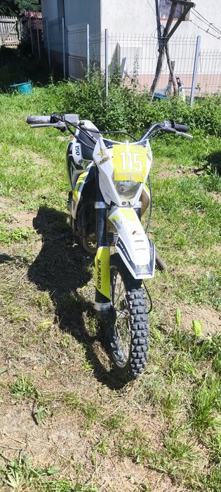 Vând motocicleta alfarad t5