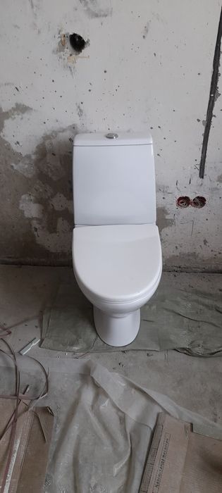 Продам унитаз б/у.