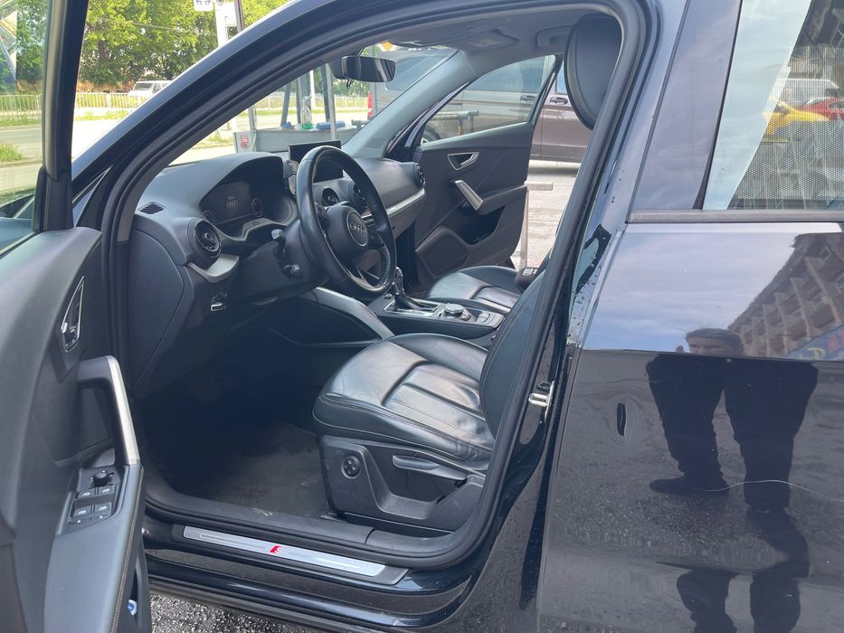 Обява за кола Audi Q2