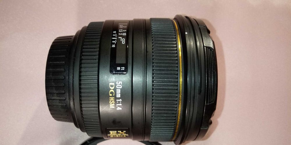 Sigma 50mm F1.4 EX DG HSM за Canon