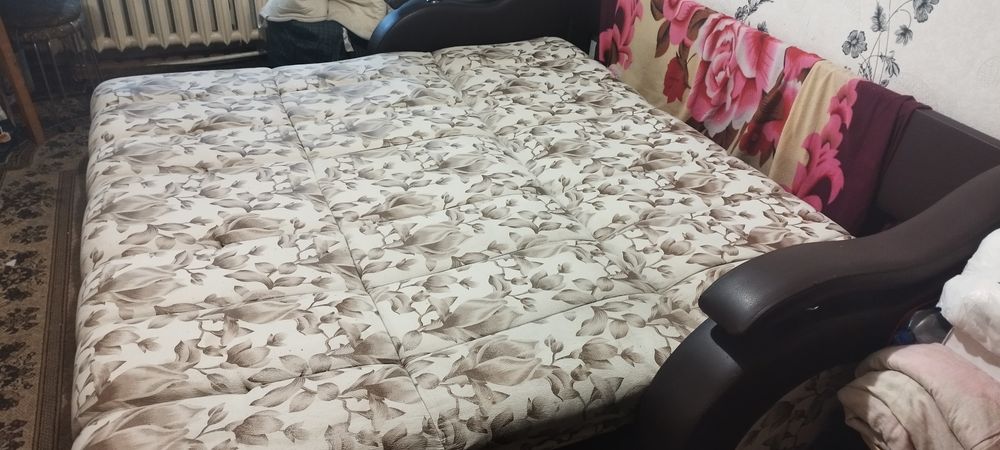 Продам Диван тройка