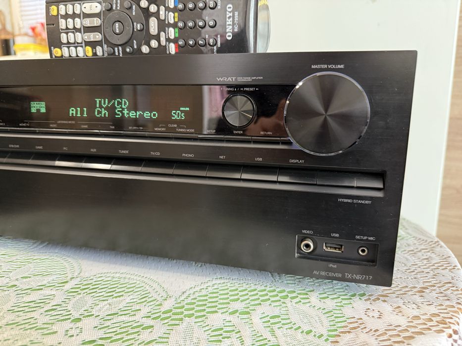 Onkyo TX-NR717 resiver
