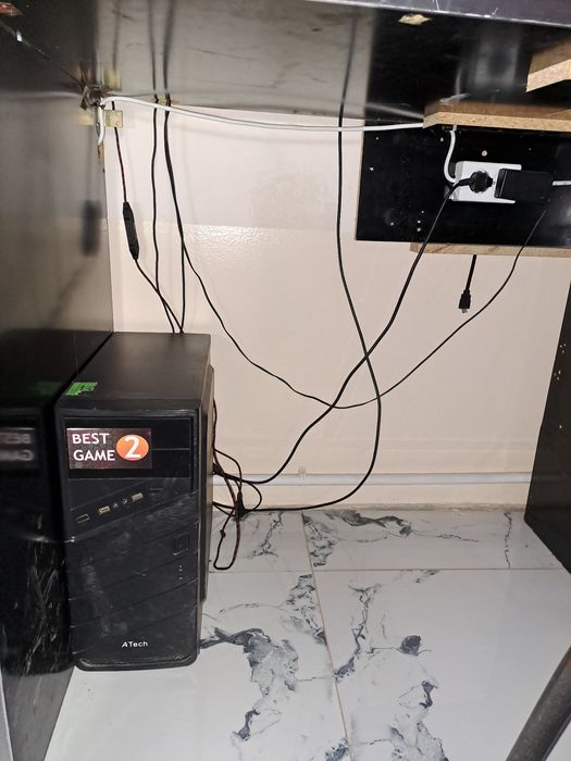 Kompyuter To‘plami Sotiladi