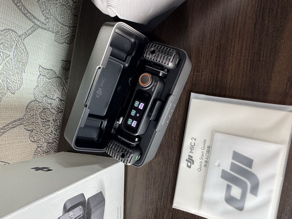 Петлички DJI Mic 2 (2 передатчика + 1 приёмник + кейс)