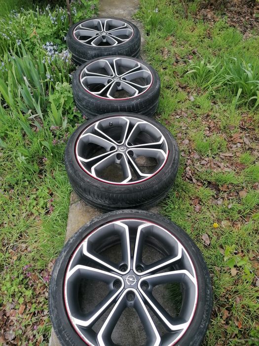 Продавам 4бр. 19" джанти от Опел Зафира  Тоурер с незначителни забележ