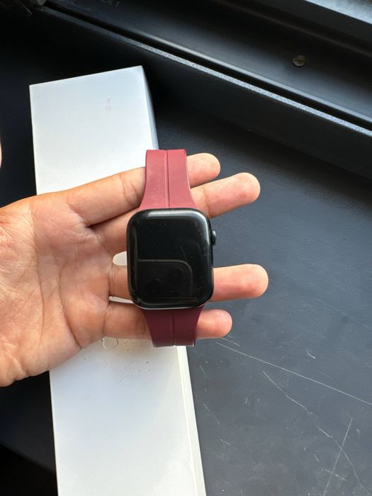 Apple Watch 7 seria Чорний цвет 32 Гб