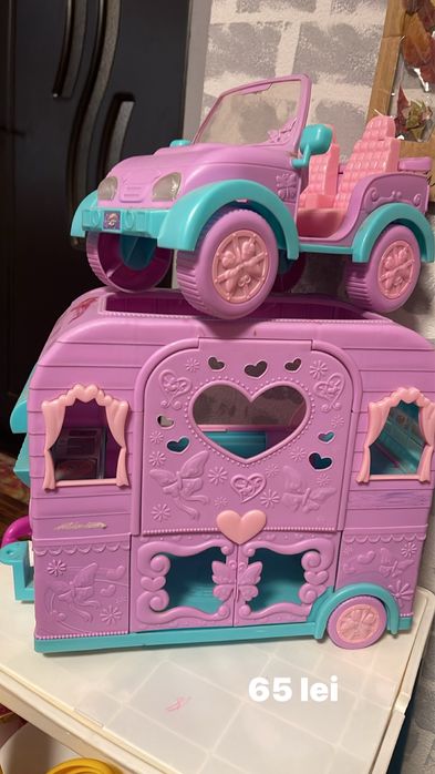 Jucarie pentru fetite masinuta