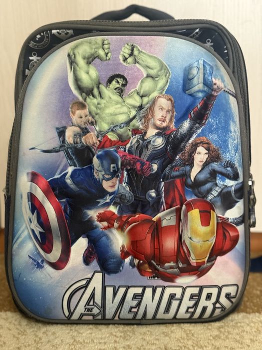 Продам школьные рюкзаки