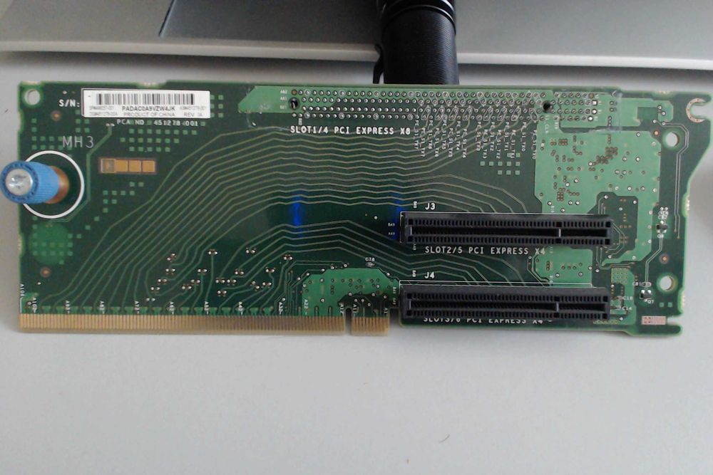 Înălțător PCI de la HP. (ProLiant DL380 G6)