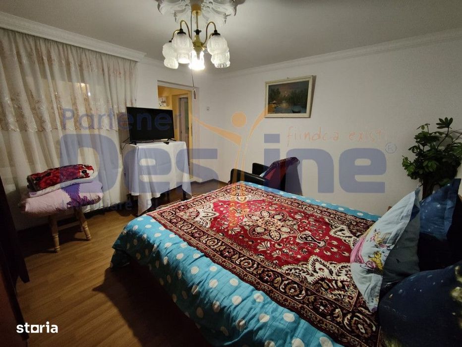 Casa batraneasca modernizata 74 mp + 73 mp anexe teren 585mp