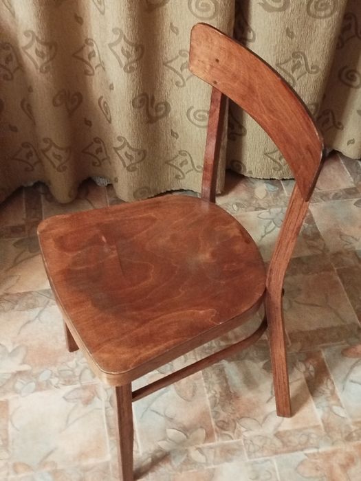 Продам стулья 6 шт