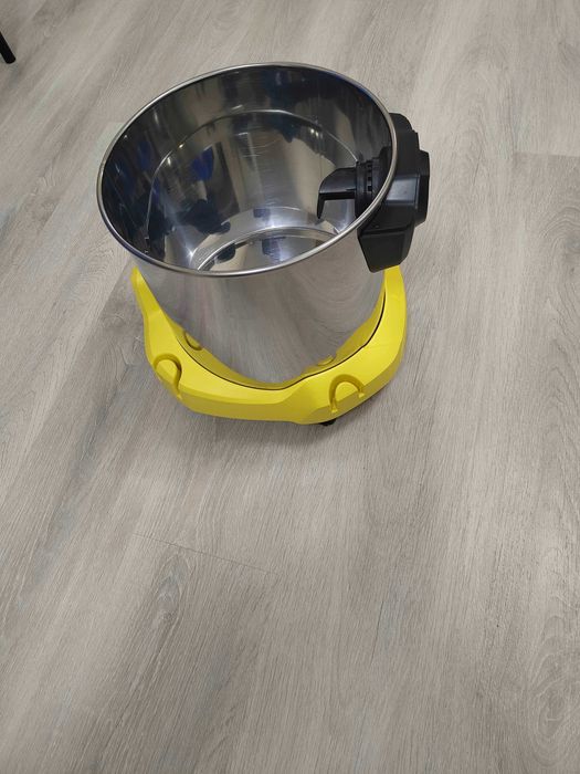 Продавам прахосмукачка, в гаранция