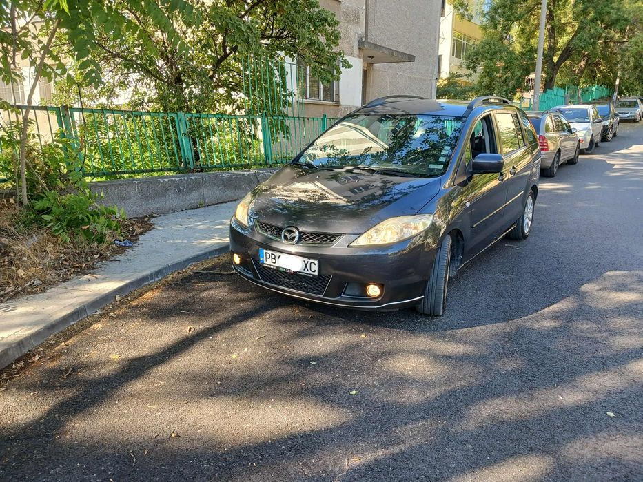 Продавам Мазда 5