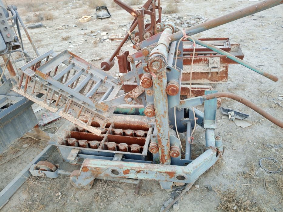 Шлака блок апаратлари сотилади