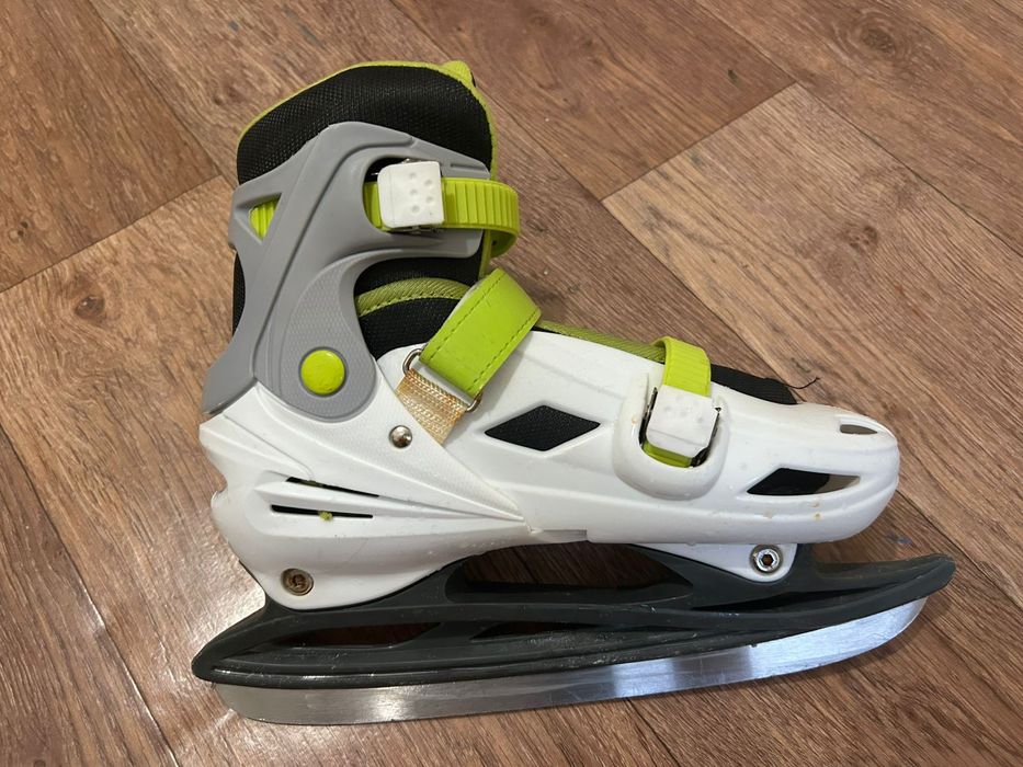 Продам коньки 37-40