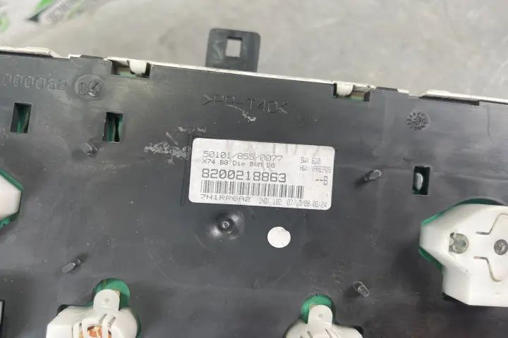 Ceasuri bord 8200218863 Renault Laguna 2001 1.9 DCi MT (107 hp)