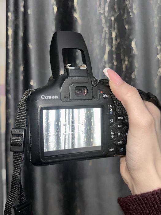 Камера canon eos 1300d